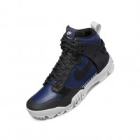 「THE NIKELAB × UNDERCOVER SFB JUNGLE DUNK」／ネイビー×黒（2万5,000円）