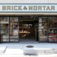 BRICK & MORTAR外観