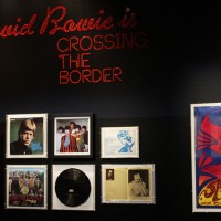 デヴィッド・ボウイの大回顧展「DAVID BOWIE is」