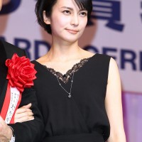 第28回 日本ジュエリーベストドレッサー賞30代に選ばれた柴咲コウ