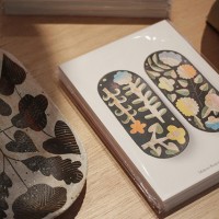 鹿児島睦の作品を一冊にまとめた『Makoto Kagoshima Ceramics』を森岡書店銀座店で発表