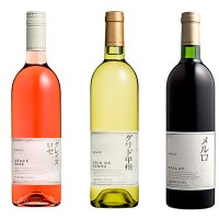 グレイス ロゼ 2,500円（ロゼ/750ml）、グリド甲州 1,800円（白/750ml）、グレイス メルロ 5,000円（赤/750ml）／ミサワワイナリー