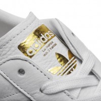 「Superstar BOOST」（1万8,000円）