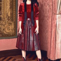 「アリス アンド オリビア（Alice+Olivia）」の17年フォールコレクション