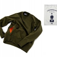 LOOPWHEELER × PORTERクルーネックスウェット（SからXL、1万7,000円/オリジナル巾着付き）