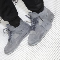 AIR JORDAN 4 RETRO KAWS（3万8,000円）