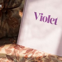 Violet Book Collector's Edition（5,000円）が数量限定で発売