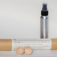 木曽の檜でつくったルームフレグランスとアロマボール（2,500円）