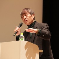 展覧会概要の説明と見どころについて語る安藤忠雄氏