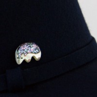 Hedgehog pin（2万8,000円）