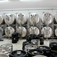 「BIERFABRIK」の工場内の様子