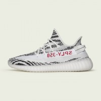 YEEZY BOOST 350 V2（2万8,000円）