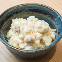 文京区の小林豆腐店の絹ごし豆腐を出汁で煮た『白豆腐』