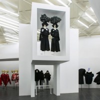 「川久保玲 / コム デ ギャルソン展（Rei Kawakubo / Comme des Garcons）」