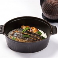 STAUBで炊き上げる鰯とフォアグラ、山椒のひつまぶしご飯（税込1,680円）