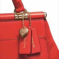 「Coach x Selena Gomez」が9月1日に発売