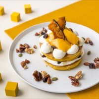 黄金カかぼちゃプリンのパンケーキ（1,380円）