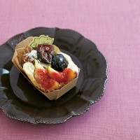 シェ・シーマ 黒いちじくのサバラン（1個／600円）