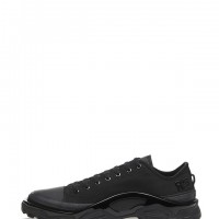 「ラフ・シモンズ デトロイト ランナー（RAF SIMONS DETROIT RUNNER）」（5万3,500円）