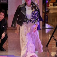 ももクロが新宿伊勢丹でファッションショーを開催！