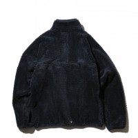 FLEECE RETRO CARDIGAN（2万6,000円）