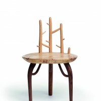 Zhilong Zheng, China ‘Tree Chair’, madera, 46 x 46 x 73 cm. 2015