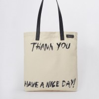 「MEN’S NORTH SOUTH TOTE」（8,800円）