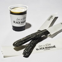 BLACK CHURRO（350円）、BLACK LEMONADE（400円）