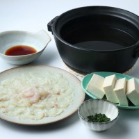 山口県萩市「萩市産ふぐの湯豆腐」（980円）