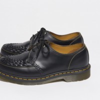 「Yohji Yamamoto × Dr.Martens コラボレーションシューズ」（6万8,000円）