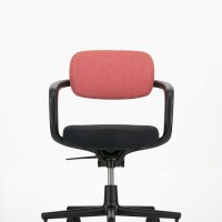 Vitra Home Office Story ータスクチェアー 「Allstar」（8万6,000円～）