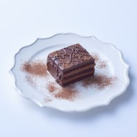 ヴィーガンケーキ「リッチ Soy 生チョコレートケーキ」（680円）