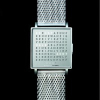 「QLOCKTWO W Fine Steel」