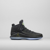 「AIR JORDAN XXXII STEALTH」