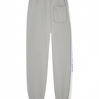 「BICOLOR JOG PANT」（3万2,000円）