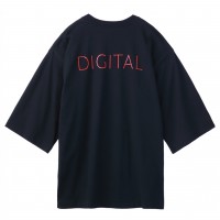 ハーフスリーブTシャツ（1万7,000円）