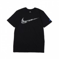 「NIKE ATMOS AIR MAX SWOOSH TEE」（4,000円）