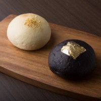 左：「kin・iro（金色）」（250円）、右：「kuro・iro（黒色）」（500円）