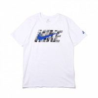 「NIKE ATMOS AIR MAX TEE」（4,000円）