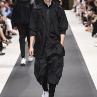 Y-3 2019年春夏コレクション