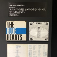 「ROCK:POWER,SPIRIT&LOVE」展にてザ・ブルーハーツをテーマにした洋服の展示を公開