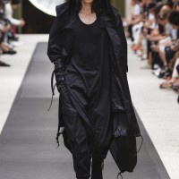 Y-3 2019年春夏コレクション