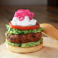 ファラフェルバーガー（FALAFEL BURGER）