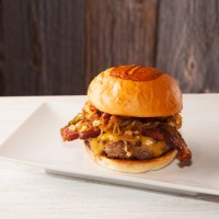 日本限定 ウマミバーベキューバーガー（U-BBQBURGER）