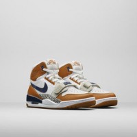 JORDAN LEGACY 312（税込1万9,440円）