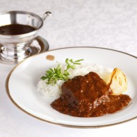 黒毛和牛三枚肉のプレミアムカレーライス（税込5,000円）