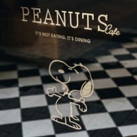 PEANUTS Cafe 神戸