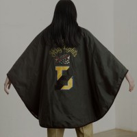 「LOCK WAX CAPE」（10万8,000円）