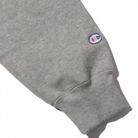 「CHAMPION x ATMOS LAB P/O HOODED SWEATSHIRT」（1万3,000円）