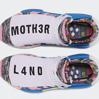 「SOLAR HU NMD」BB9531（2万8,000円）